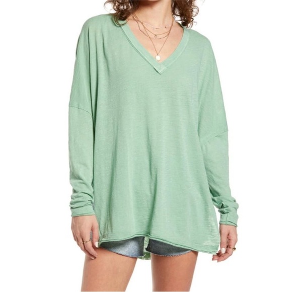 Free People We The Free On My Mind V Neck Shirt In Cool Moss XS Oversized Cozy - Picture 1 of 8